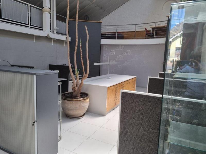 To Let commercial Property for Rent in Mowbray Western Cape